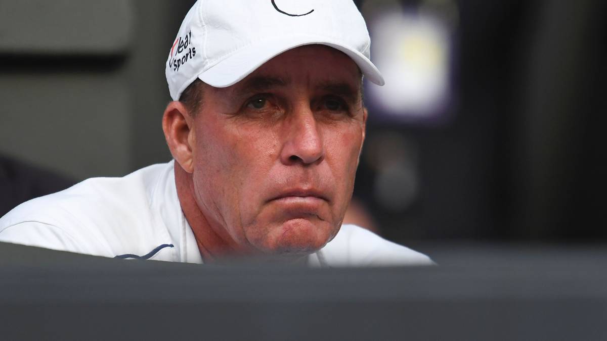 PLATZ 3 - IVAN LENDL - 94: Einen Platz auf dem Podest sichert sich Ivan Lendl. 94 Karrieretitel konnte der gebürtige Tschechoslowake und heutige US-Amerikaner erkämpfen und stand insgesamt 270 Wochen auf dem Tennisthron. Acht Grand-Slam-Titel krönen seine Karriere, lediglich in Wimbledon war ihm kein Sieg vergönnt