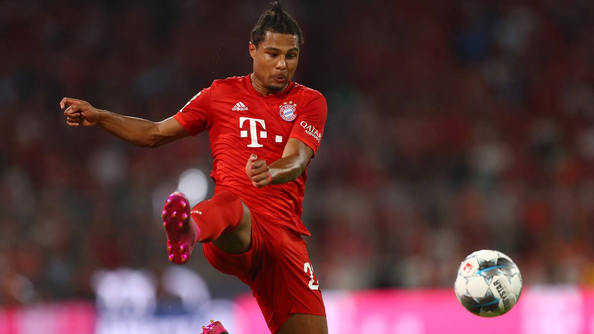 NUMMER 22: Serge Gnabry seit Saison 2018/2019. Diese Rückennummer trugen in der Vergangenheit meistens die Torhüter wie Hans-Jörg Butt (2008 bis 2012), Michael Rensing (2003 bis 2008) oder Tom Starke (2012 bis 2018)