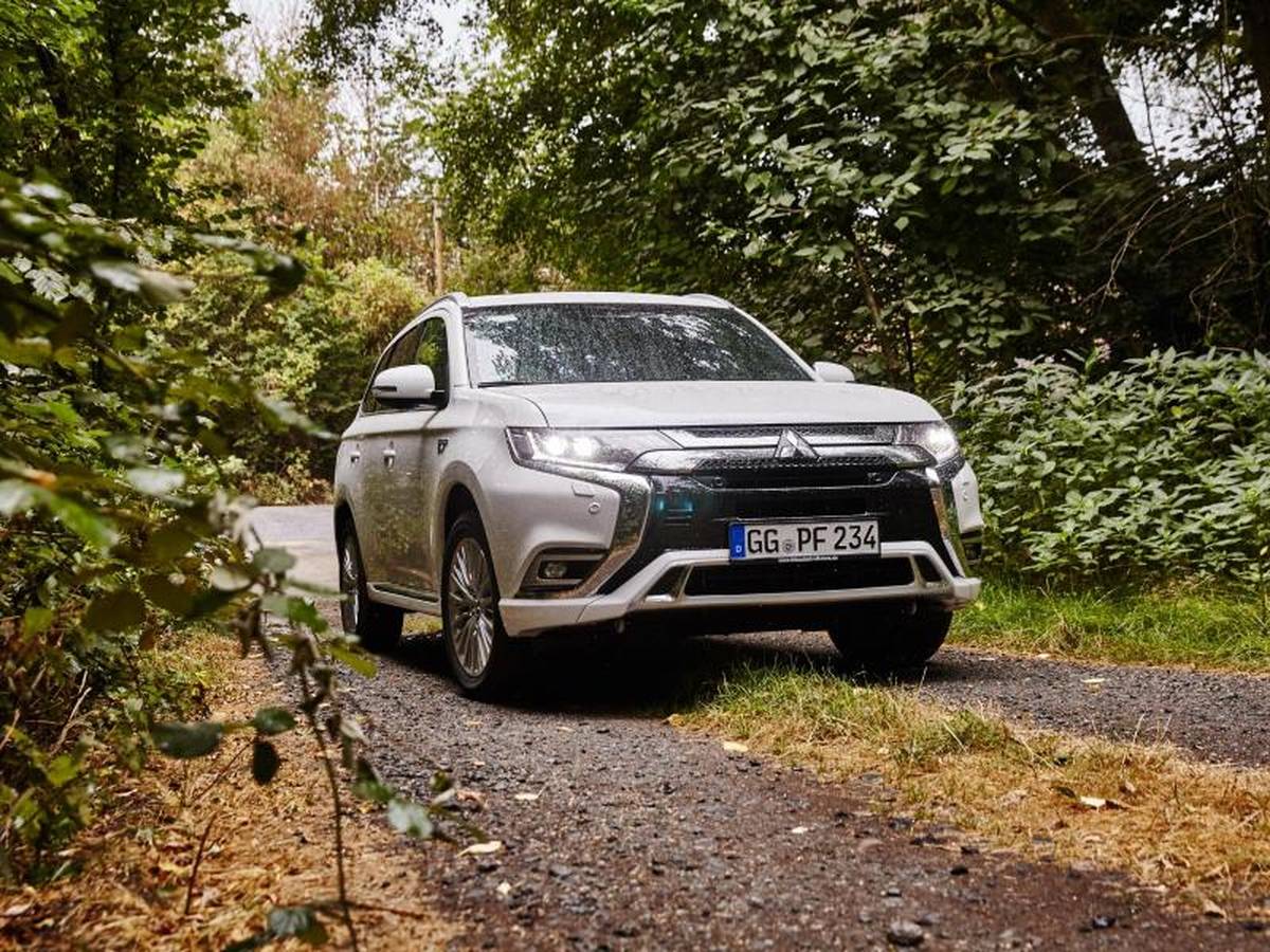 Autotest Mitsubishi Outlander Ii Ein Kompakter Suv