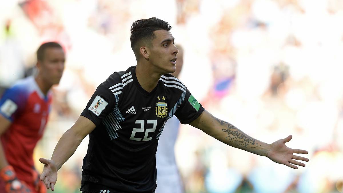 Cristian Pavon ist nur Experten bekannt, spielt bei den Boca Juniors in Argentinien. Machte nach seiner Einwechslung gegen Nigeria eine gute Figur und hat Chancen, vor Maximiliano Meza und Enzo Perez in die Startelf zu rücken. Dennoch klarer Punkt für Frankreich, 8:6