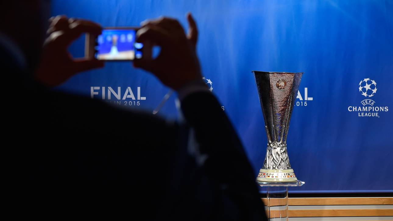 Gomez mit Florenz gegen Sevilla