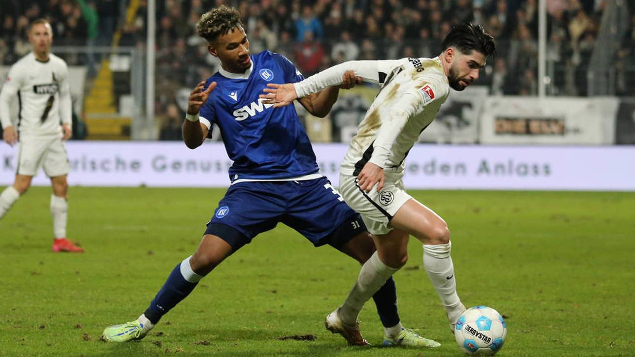 Der Karlsruher SC und SV Elversberg lieferten sich ein umkämpftes Spiel 