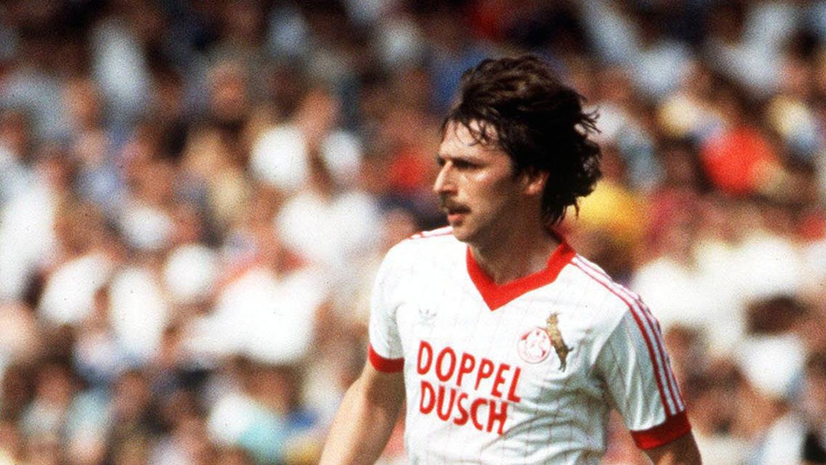 PLATZ 9: KLAUS ALLOFS (1975-1993, Fortuna Düsseldorf, 1. FC Köln, Werder Bremen), 177 Tore in 424 Spielen