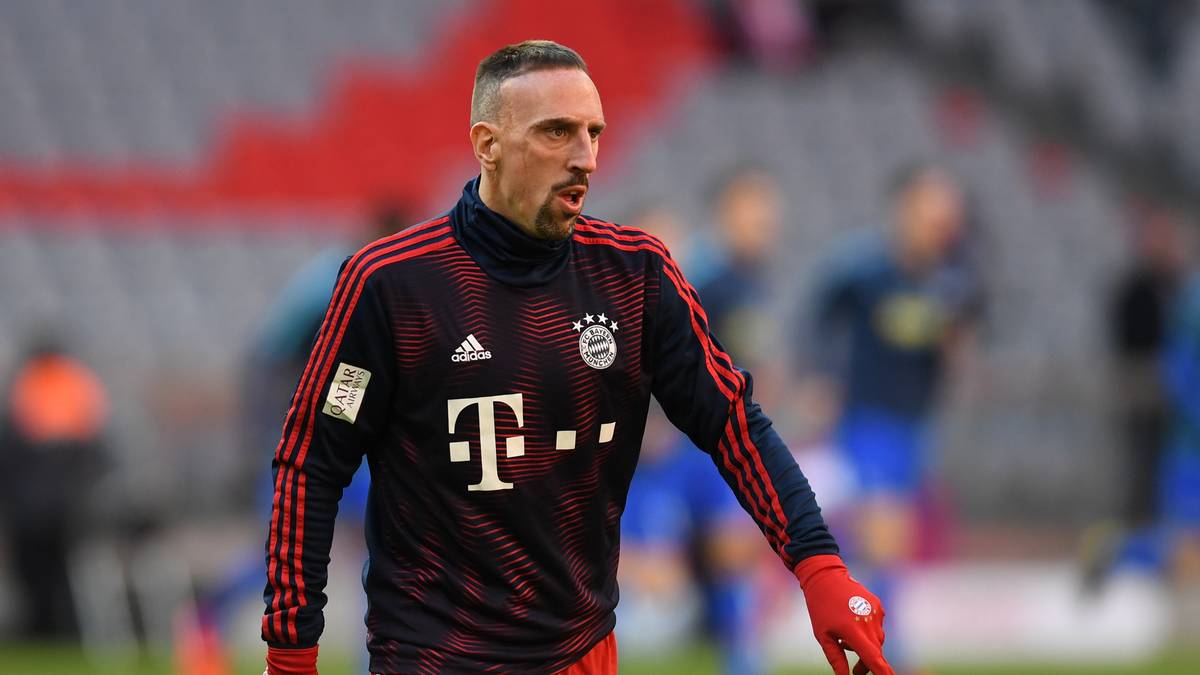 FRANCK RIBERY - 35 Tage, sechs Spiele: Wirbelverletzung (6/2), Muskelbündelriss (24/3), Magen-Darm-Grippe (5/1)