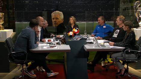 Lucien Favre steht beim BVB immer wieder in der Kritik. Ex-Coach Peter Neururer verteidigt Favre im Fantalk und erklärt, warum der BVB-Coach der Richtige ist.