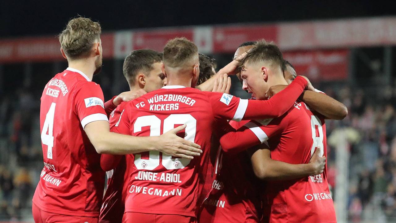 Würzburg legt in Relegation zur 3. Liga vor
