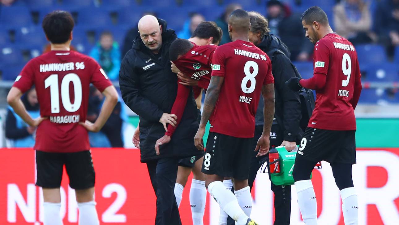 Schmerzhafte Verletzung bei 96-Profi