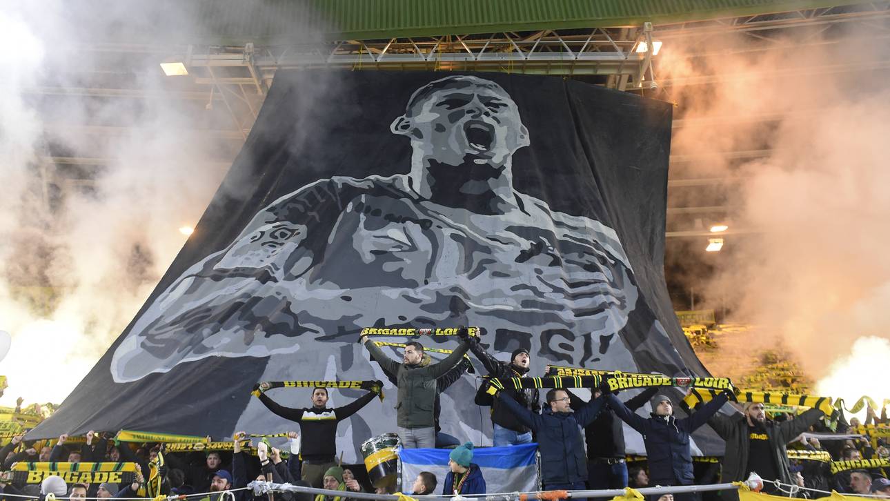 Strafe wegen Pyro bei Sala-Gedenken