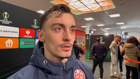 Der 1. FSV Mainz 05 bucht zum ersten Mal ein Achtelfinal-Ticket im Europapokal. Daniel Batz und Paul Nebel sprechen nach dem Sieg in der Conference League gegen Samsunspor auch über den Trainer-Effekt um Urs Fischer.