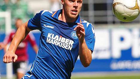 Rouwen Hennings trifft doppelt für den Karlsruher SC