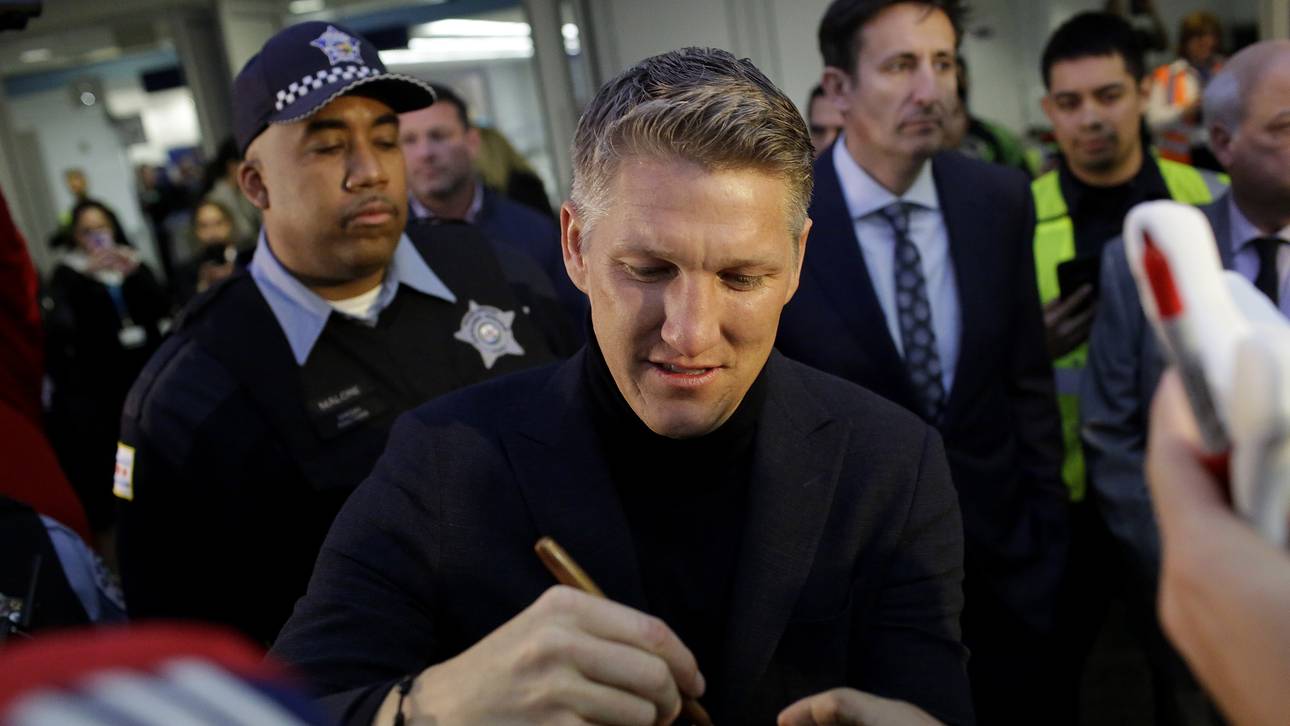 Schweinsteiger trainiert erstmals