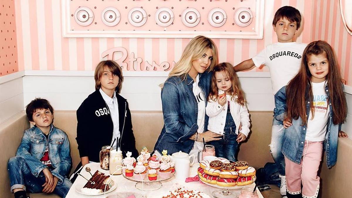 "Er packte einen kleinen Koffer, ging und ließ mich mit allem zurück. Die Jungs gehen in Italien zur Schule, also werden wir zwischen Mailand und Paris leben und hin und her pendeln"