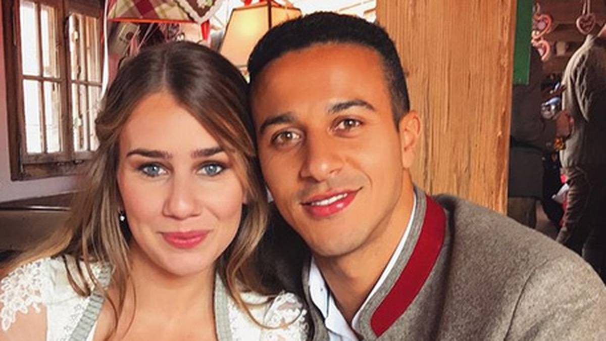 ...Thiago Alcantara. Der Bayern-Kicker brachte seine Freundin aus Barcelona mit nach München und fühlt sich dort sichtlich wohl