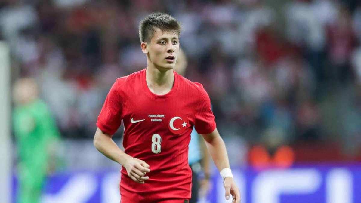 Arda Güler (19 Jahre, Türkei): Im Star-Ensemble von Real Madrid kommt der junge Türke noch nicht regelmäßig zum Zug. Sechs Tore in zehn Ligapartien in der abgelaufenen Saison können sich dennoch sehen lassen. Und: Top-Leistungen bei der EM könnten auch zum Durchbruch bei den Königlichen verhelfen. 
