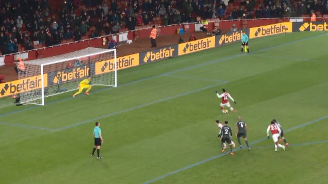 Aubameyang verballert Elfmeter