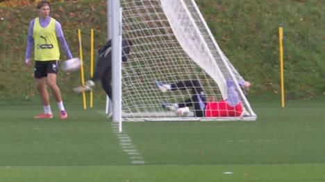 Der FC St. Pauli rutscht immer mehr in den Tabellenkeller der Bundesliga ab. Ein Verteidiger aber sticht heraus: mit einem besonderen Erlebnis - und einer besonderen Verbindung zum kommenden Gegner. 