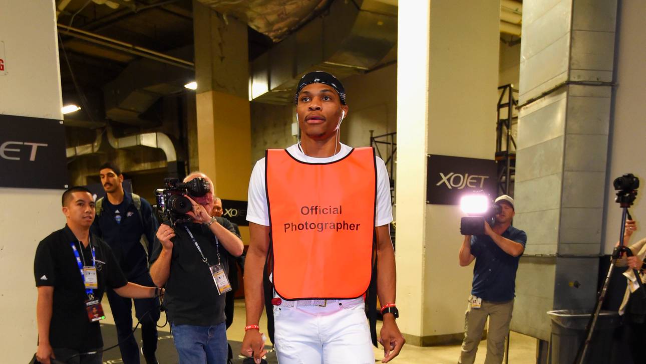 „Fotograf“ Westbrook neckt Durant