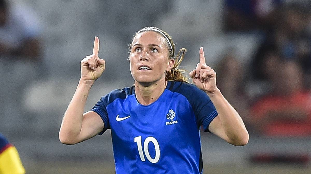 CAMILLE ABILY (FRANKREICH): Frankreichs beste Mittelfeldspielerin, technisch versiert, dreimal Champions-League-Siegerin mit Olympique Lyon