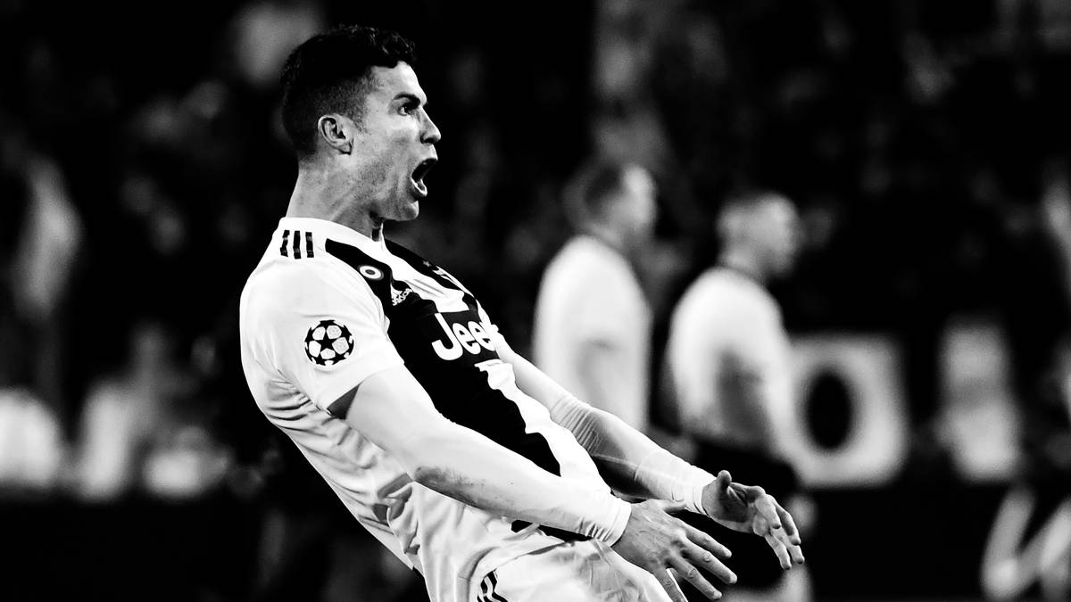 PLATZ 2 - CRISTIANO RONALDO (Juventus Turin, 113 Mio.): CR7 knackt auch nach seinem Wechsel in die Serie A die 100-Millionen-Schallmauer - als einer von zwei Fußballern