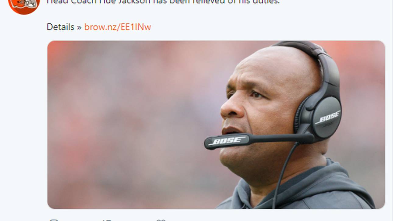 Die Cleveland Browns entlassen Jackson Nach lediglich drei Siegen in 40 Spielen wurde Jackson in Cleveland entlassen