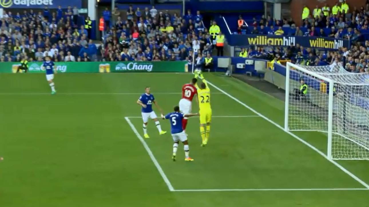 Video: Everton trotzt Witz-Gegentor