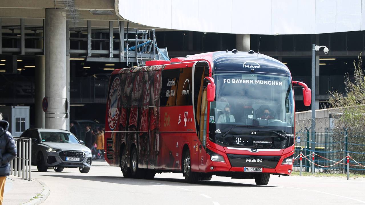 Bundesliga: Attacke auf Bus des FC Bayern München in Bremen