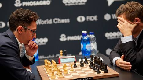 Magnus Carlsen (r.) und Fabiano Caruana trennten sich erneut Remis
