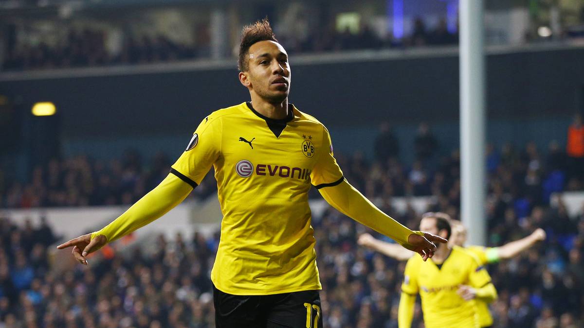 In London rüttelt Pierre-Emerick Aubameyang alle wach. Mit einem ungeheuren Weitschusstor bringt er den BVB in Front. Eine Verlängerung ist somit ausgeschlossen