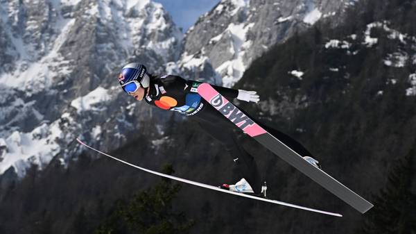 Skisprung-Weltrekord gebrochen? Unfassbares Video aufgetaucht!