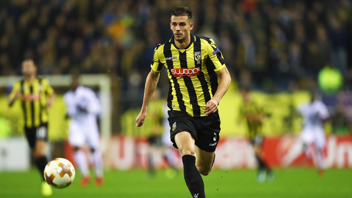 Matt Miazga (FC Reading): Abwehr, USA (kehrt 2019 zurück)