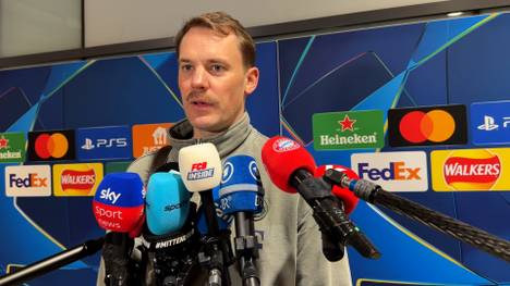 Bayerns Keeper Manuel Neuer patzt bei der Niederlage beim FC Arsenal folgenschwer. Hinterher erklärt er, warum er beim Rauslaufen so viel Risiko ging.