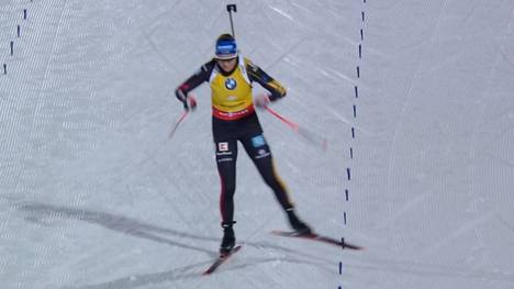 Franziska Preuß wackelt erneut am Schießstand und verpasst eine gute Platzierung. Auch ihre Teamkolleginnen enttäuschen beim Sieg von Dorothea Wierer.