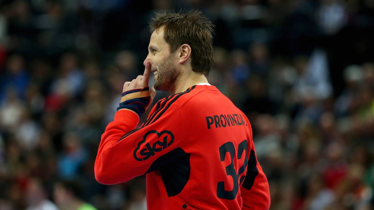 Mit 42 Jahren spielte Steinar Ege noch auf höchstem Niveau in der DKB Handball Bundesliga. Nach seinem Rücktritt im Jahre 2012 holte der THW Kiel den Norweger zurück in die Halle. Erst 2015 beendet er dann endgültig seine Karriere