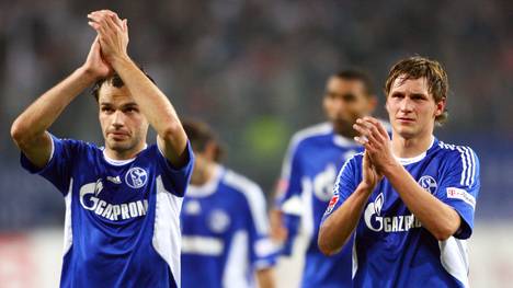 Heiko Westermann (links) und Benedikt Höwedes (rechts) spielten von 2007 bis 2010 gemeinsam für den FC Schalke 04