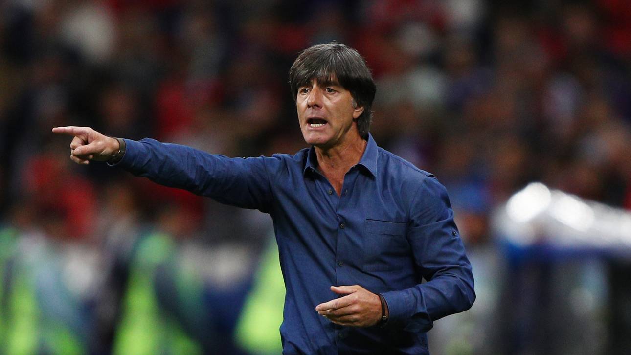 Löw sorgt für kuriose Premiere