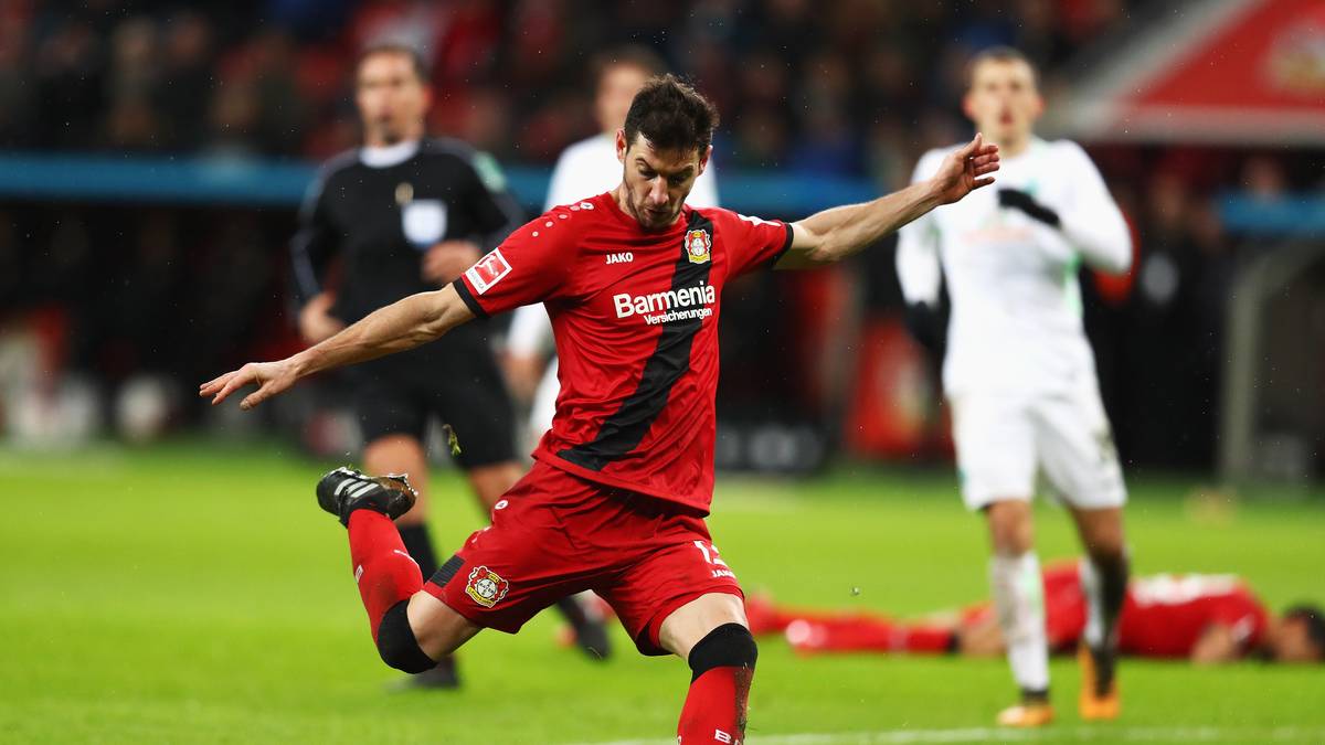 LUCAS ALARIO: Wird in der 65. Minute für Kohr ins Spiel gebracht. Der Argentinier ist sofort in der Partie und verfehlt den Kasten mit einem Distanzknaller nur knapp. SPORT1-Note: 3