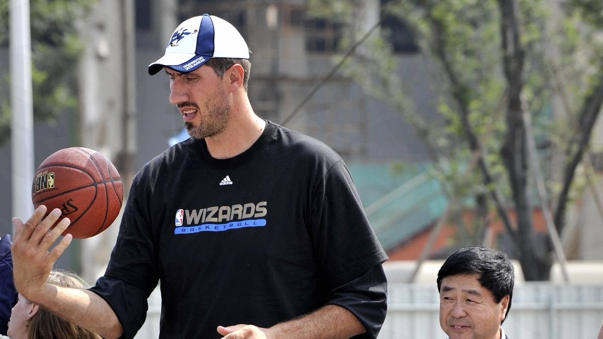 Mehrere Verletzungen zwangen den Center dazu, die Basketballschuhe an den Nagel zu hängen. Seiner Sportart blieb er trotzdem treu und leitete eine Akademie in Virginia. Außerdem ist er für die Öffentlichkeitsarbeit der Washington Wizards zuständig