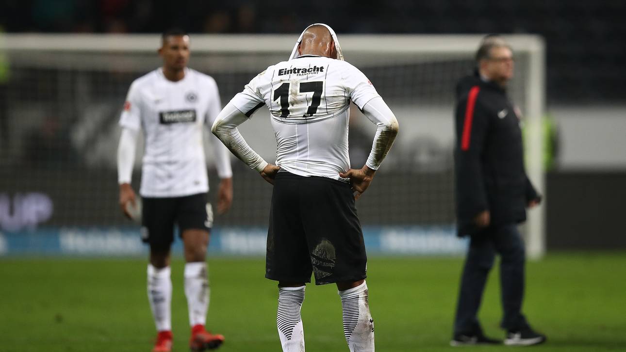 Bobic flucht über Frankfurts Rasen