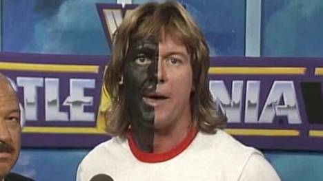 Rowdy Roddy Piper trat bei WrestleMania VI mit schwarzer Körperbemalung auf