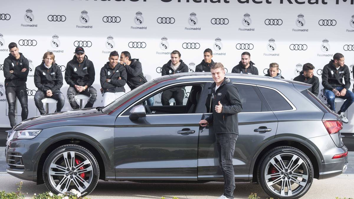 Toni Kroos - Audi SQ5 3.0 TFSI, Daytonagrau, 354 PS, Beschleunigung 0-100 km/h in 5,4 s
