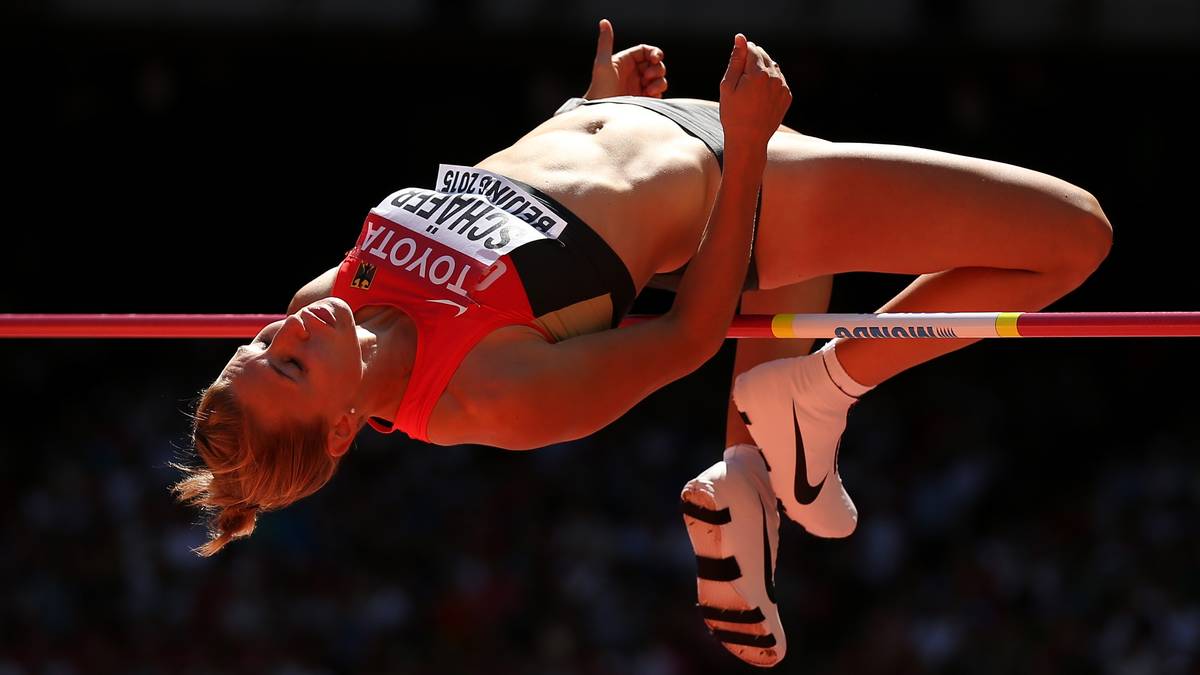 Im Siebenkampf sind vier Disziplinen absolviert. In Schlagdistanz als beste Deutsche liegt mit 3751 Punkten auf Platz neun Carolin Schäfer (Foto)