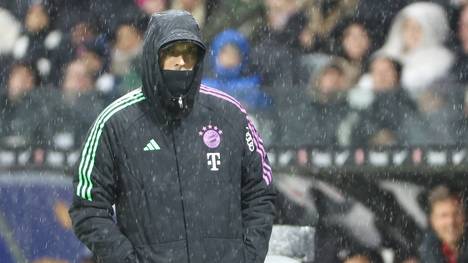 Das Defenisvverhalten des FC Bayern sorgt nach der 1:5-Klatsche bei Eintracht Frankfurt für Fassungslosigkeit. Auch Trainer Thomas Tuchel bekommt mal wieder sein Fett weg.