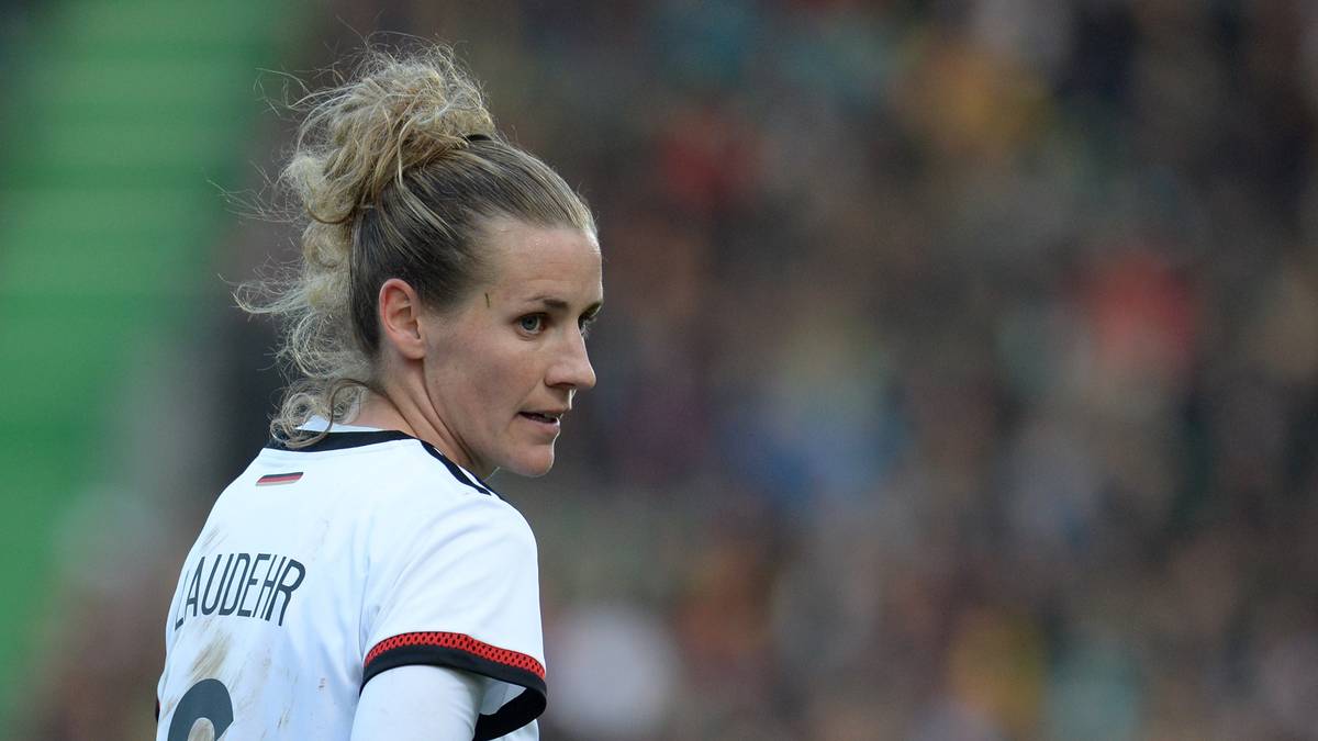 Simone Laudehr (Alter: 28, Verein: 1. FFC Frankfurt, Länderspiele: 87, Tore: 23)