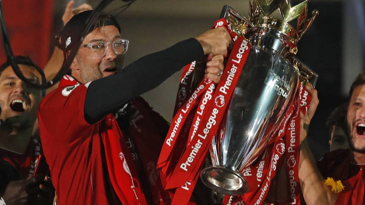 Liverpool-Trainer Jürgen Klopp über die Pokalübergabe als Englischer Meister
