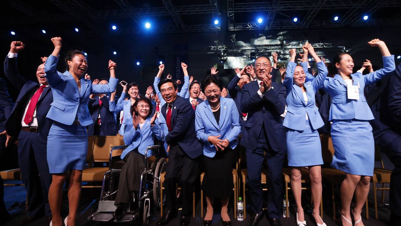 Großer Jubel bei den Chinesen nach Bekanntgabe der Vergabe