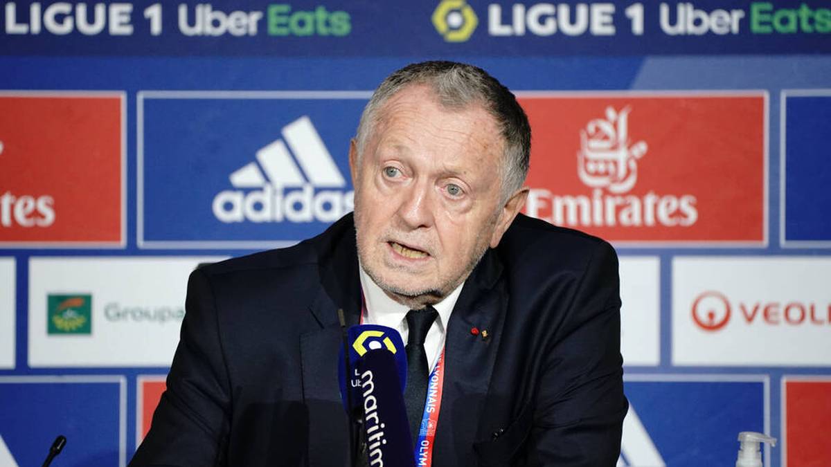 Der Präsident von Lyon Jean Michel Aulas äußert sein Unverständnis über den Spielabbruch 