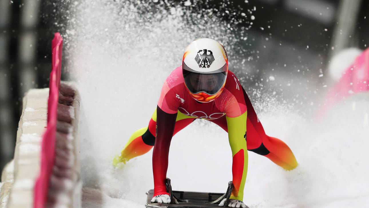 Skeleton-Frauen vor Dreifachsieg