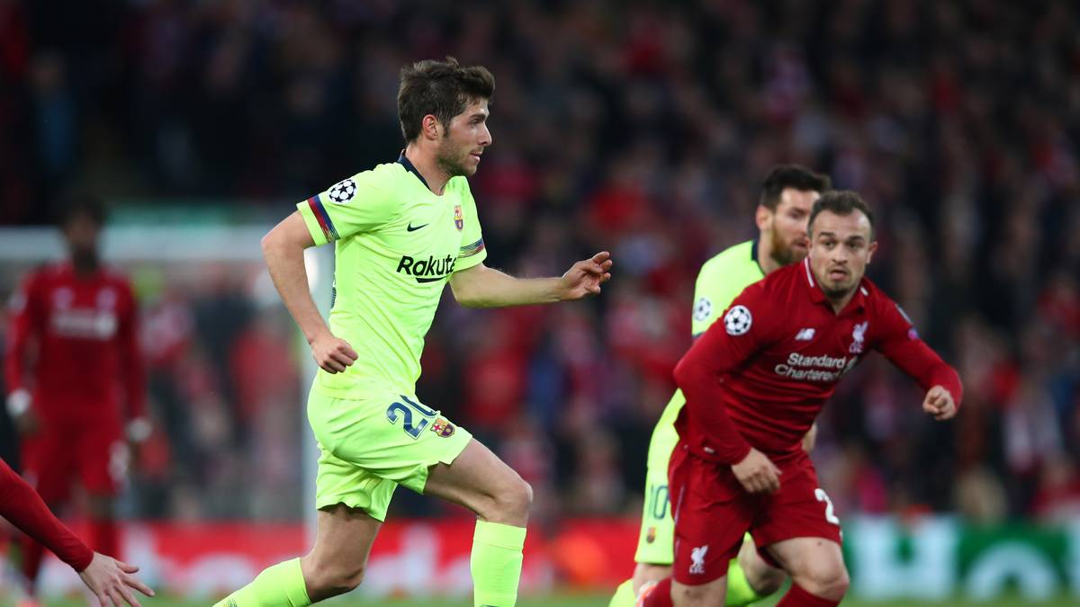 SERGI ROBERTO: Sah sich einem roten Orkan ausgesetzt und wackelte von Anfang an bedenklich. Stand vor allem beim 0:3 durch Wijnaldum schlecht, als er den Holländer in aller Seelenruhe ins Tor köpfen ließ. Klärte immerhin in der 50. Minute gerade noch vor Mané. SPORT1-Note: 5