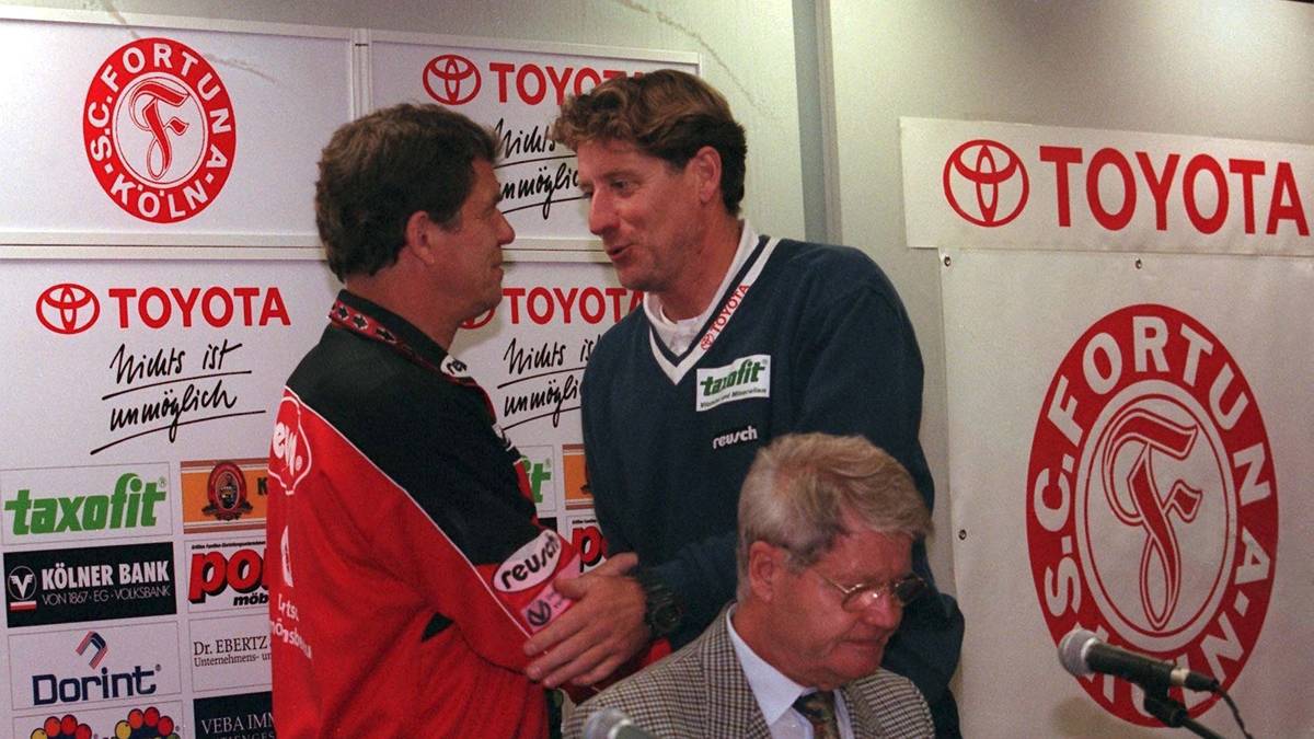 PLATZ 1 - TONI SCHUMACHER: Eine Trainerentlassung in der Halbzeit ist wohl einmalig. Schumacher erlebt das einst bei Fortuna Köln. Am 15. Dezember 1999 spielt die Fortuna gegen Mannheim in der ersten Halbzeit so schlecht, dass es in der Kabine zum Eklat kommt