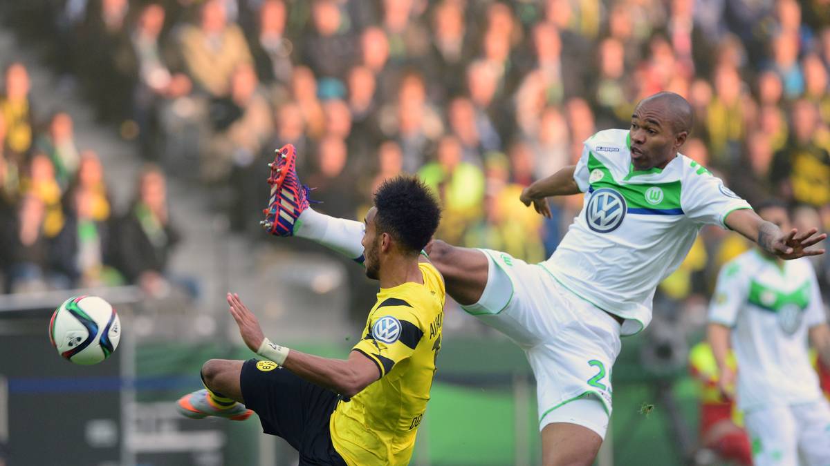 NALDO: Der Brasilianer verlor zunächst vor dem 1:0 den entscheidenden Zweikampf gegen Aubameyang. Machte seinen Fehler im Anschluss aber wieder wett, als Gustavo den Abpraller nach seinem Freistoß zum Ausgleich verwertete. Im Anschluss der gewohnt souveräne Abwehrchef, hielt den Laden in der Schlussphase zusammen. Note: 2